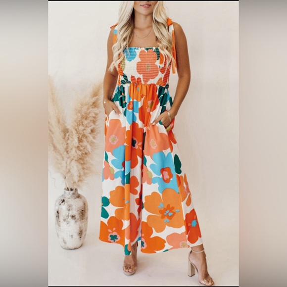 Bree floral self tied straps smocked bust maxi dress - Picture 2 of 3